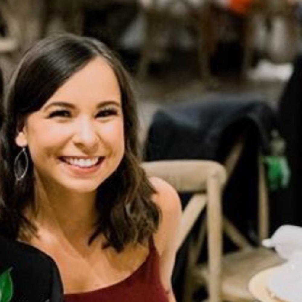 Meet your Posher, Cassie